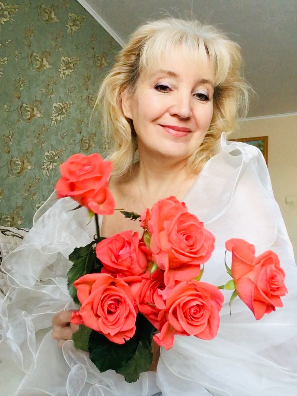 Среди свечей. Посвящение С. Т. 3347