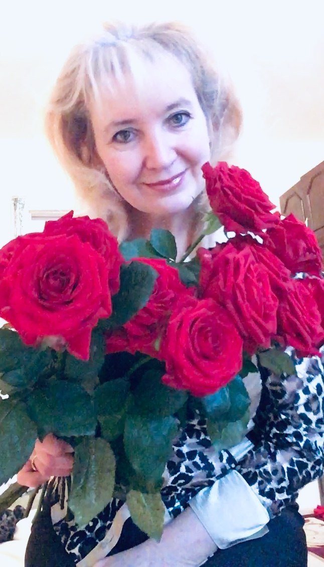 Ты, словно роза, расцвела. Посвящение С. Т. 3459