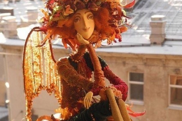 И снова о ней