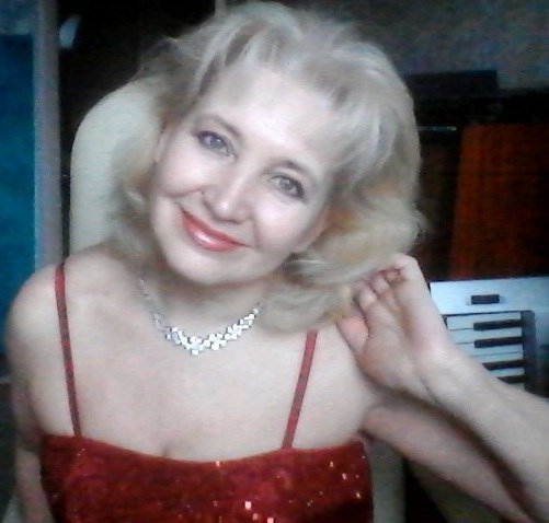 Рука твоя дрожит. Посвящение С. Т. 3745