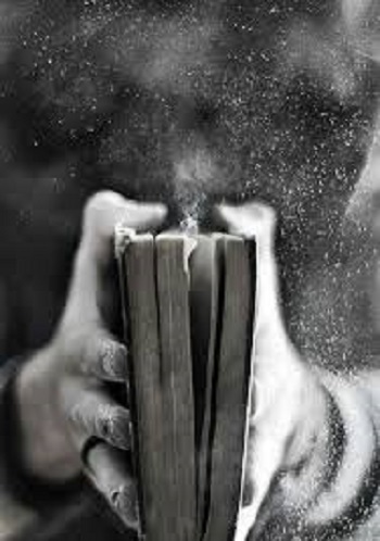 Поэт, как совесть обличает