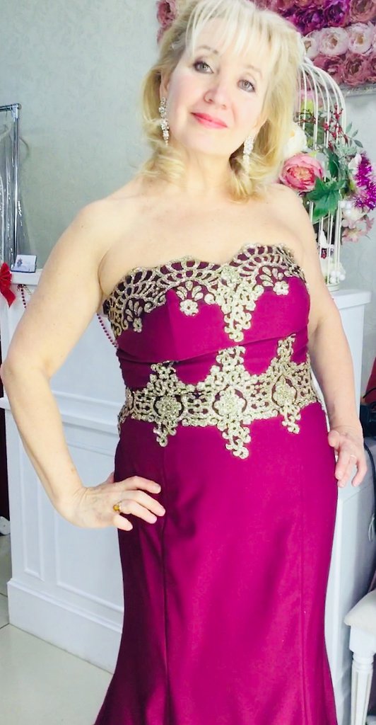 Царица. Посвящение С. Т. 4062