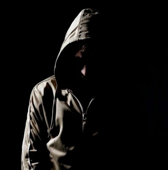 Как давно не смотрел он