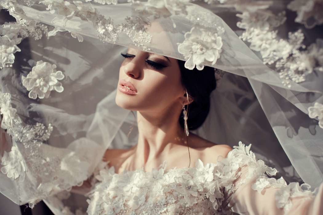 Наслаждение с наваждением