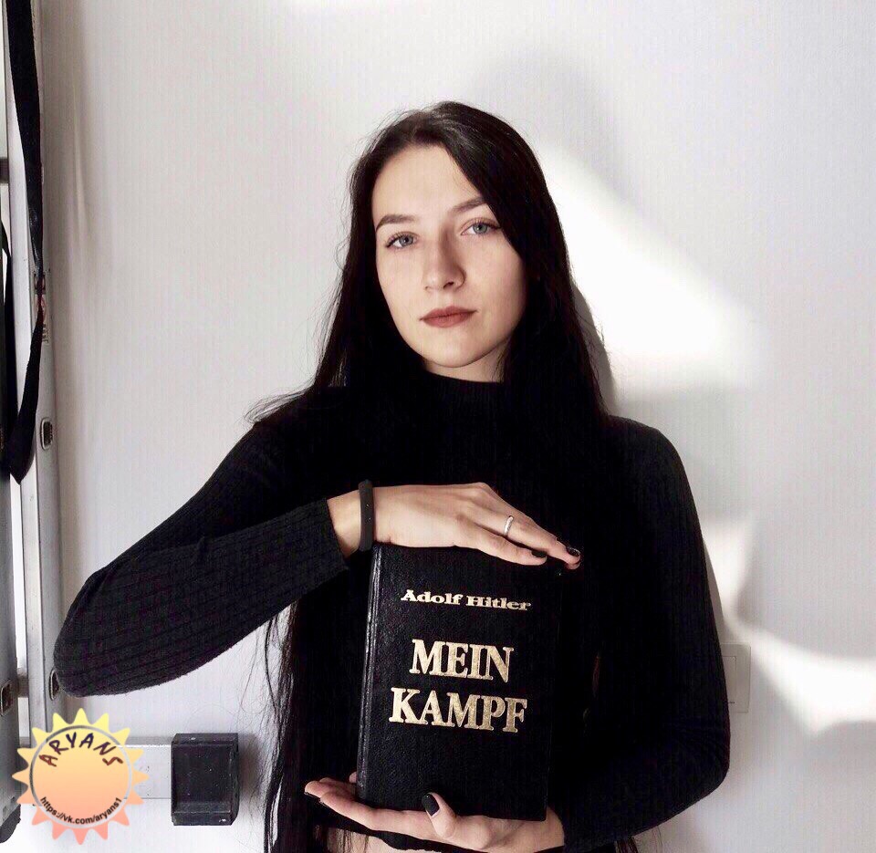 Жил-был, художник один... (Неожиданный Случай Моментович) / Стихи.ру