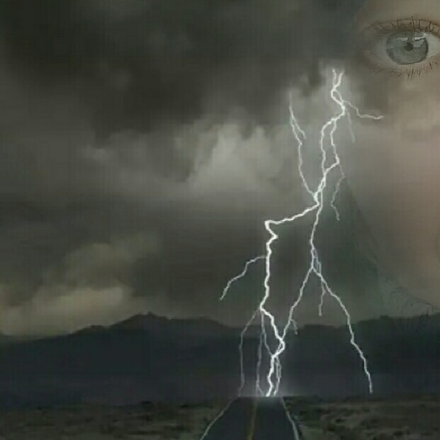 Не спасет в этот ливень зонт...