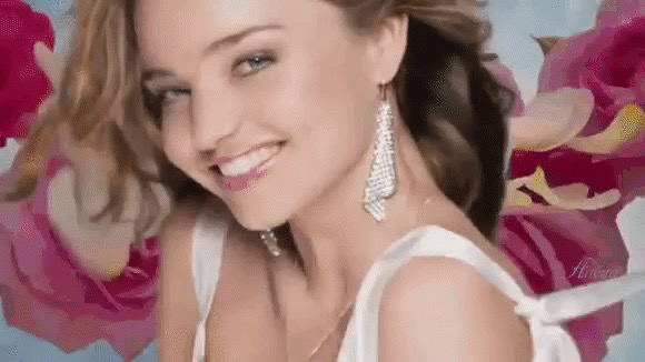 Эта женщина...