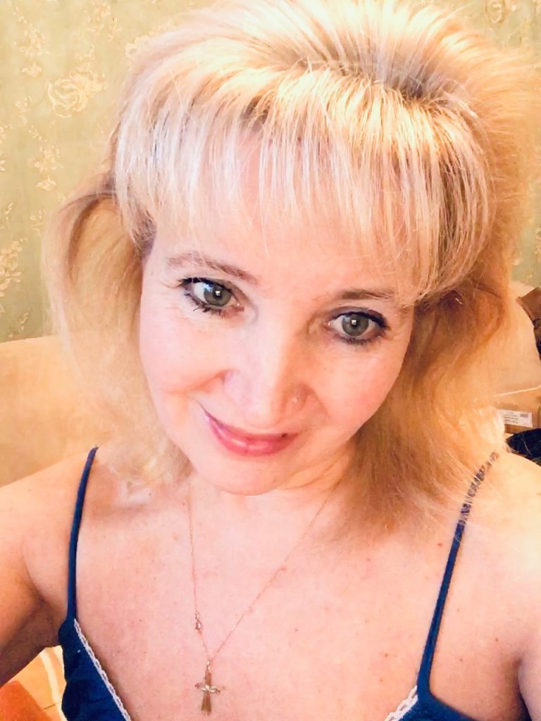 Богиня светлой красоты. Посвящение С. Т. 4548