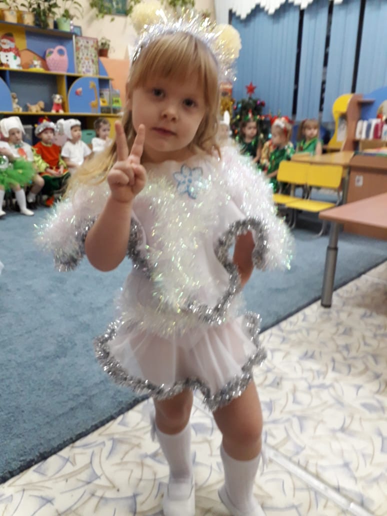 Племяшка малая