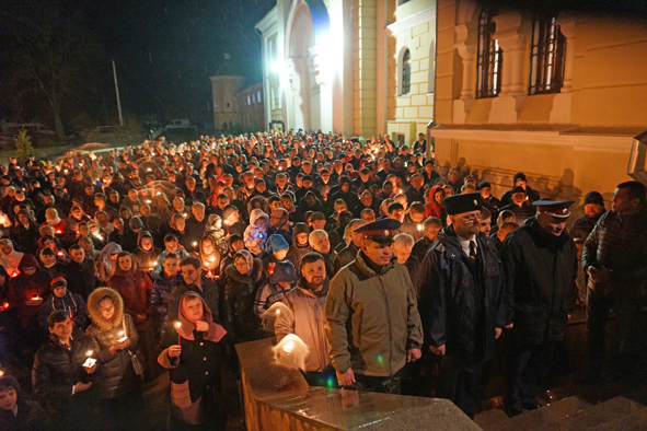 В Четверг земля дождём омылась - Пасхальное - 2017