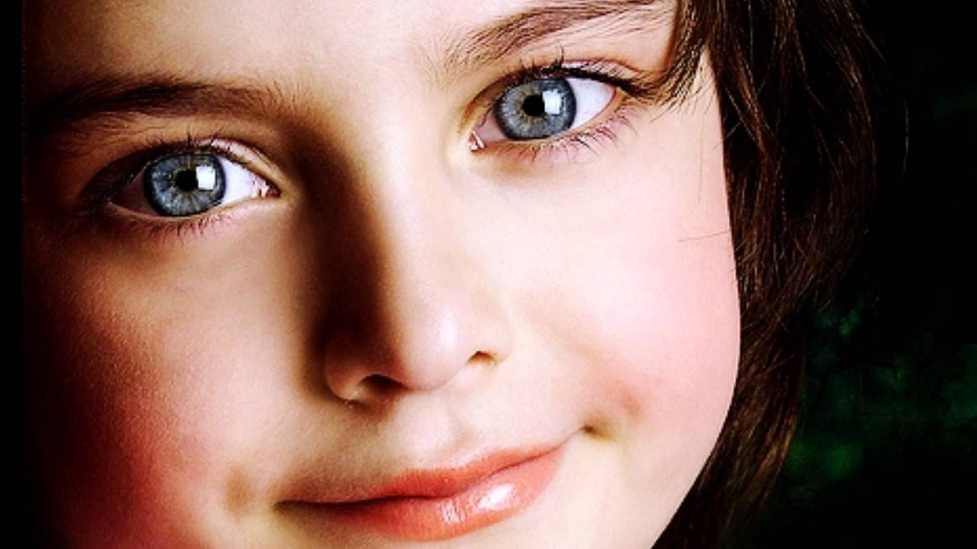 Говорят что добрые глаза. Детские глаза. Красивые глаза. Глаза подростка. Дети с красивыми глазами.