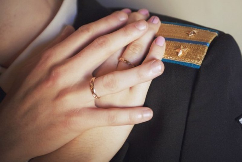 Офицерским женам посвящается...