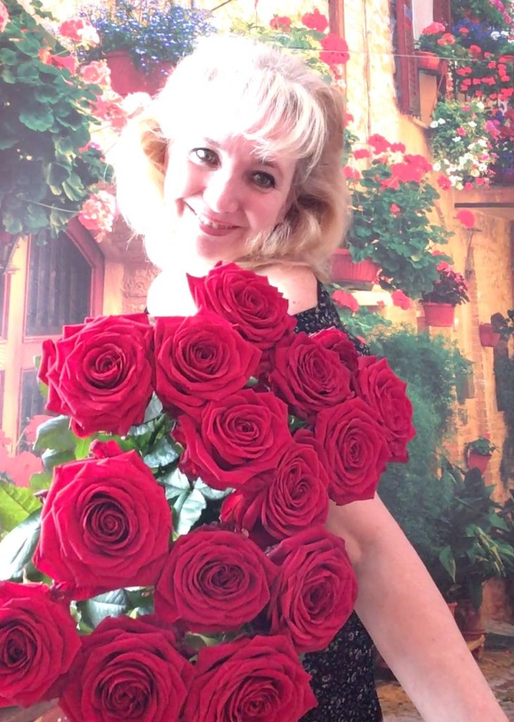 Роза среди сада. Посвящение С. Т. 5001