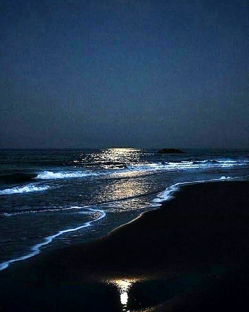 Ночь в море