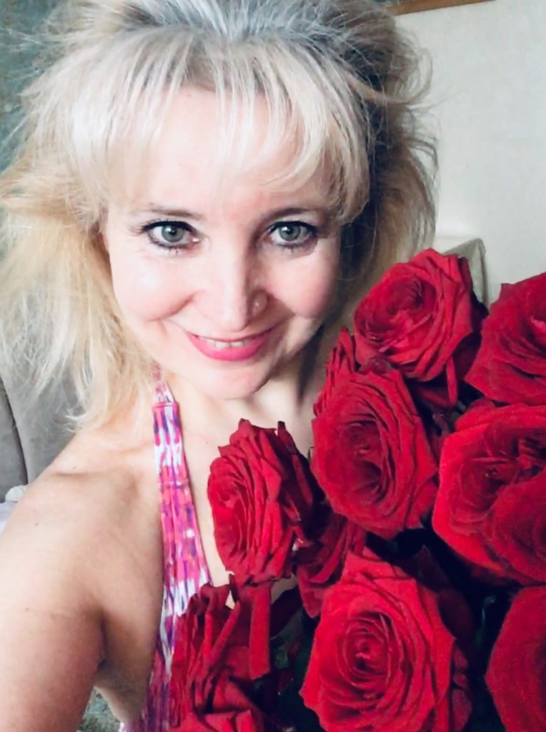 Любовь никогда не уходит. Посвящение С. Т. 5115