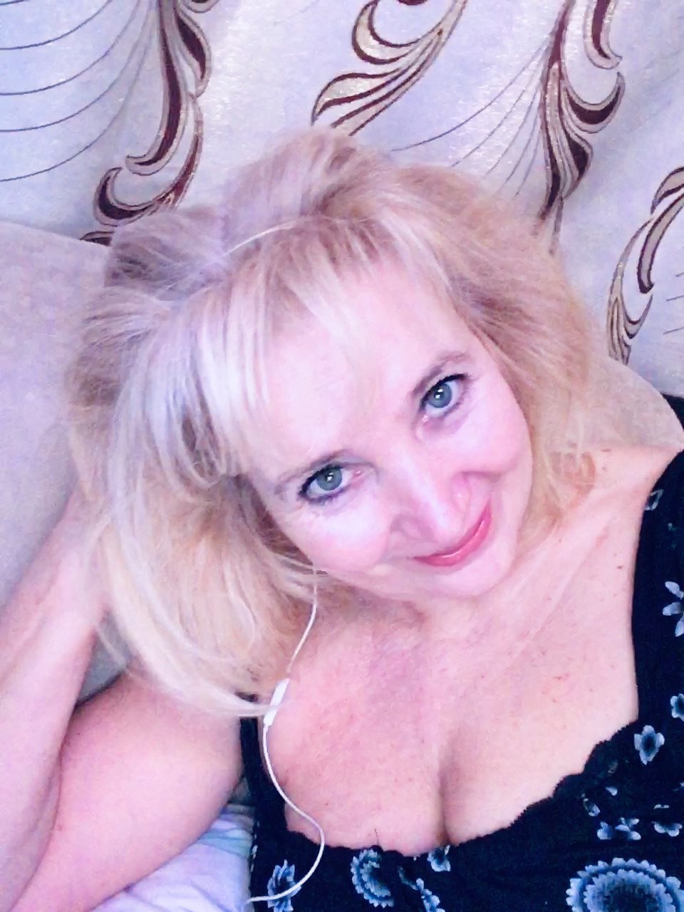 Смотрю я на тебя и вновь. Посвящение С. Т. 5212