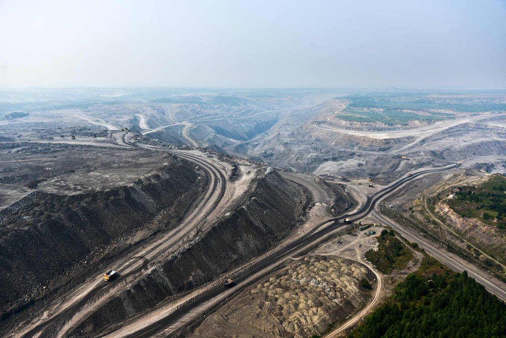 а угольный, нужный Кузбасс