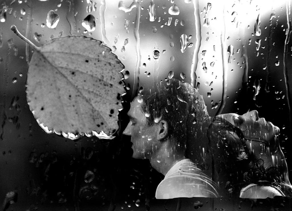 Jazzdauren идут дожди смывая печаль. Осень дождь. Дождь грусть. Осень дождь любовь. Слезы на стекле.