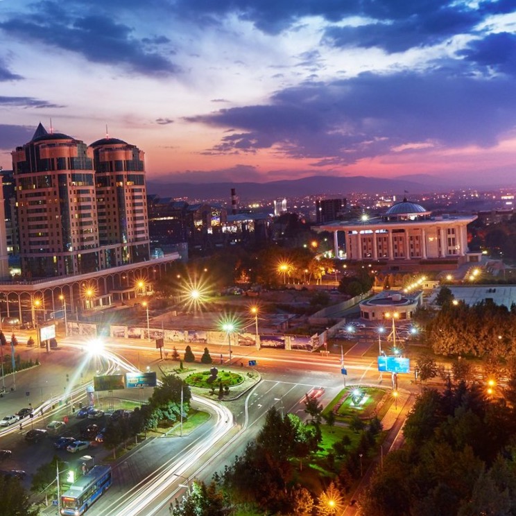 Ожил город мой после ночи