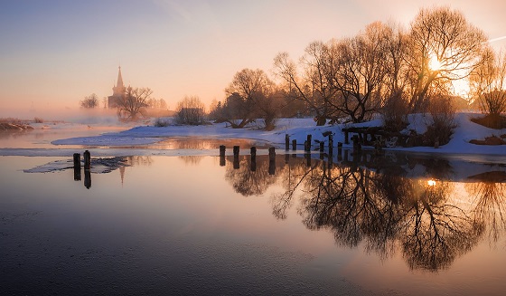 И спячку зимнюю отринув...