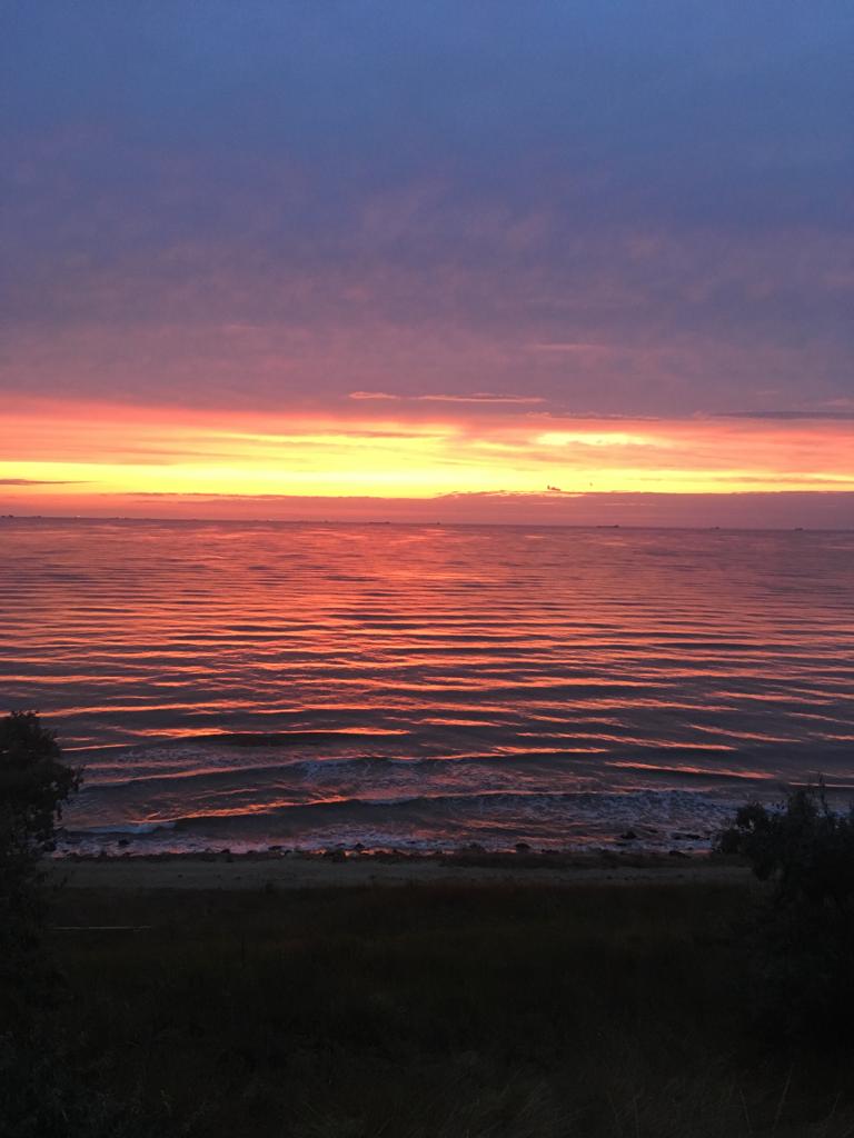 Вечер (Марина Амбер) / Стихи.ру