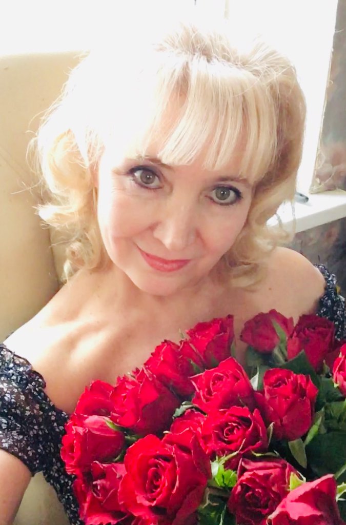 Ты так светла необычайно. Посвящение С. Т. 5513