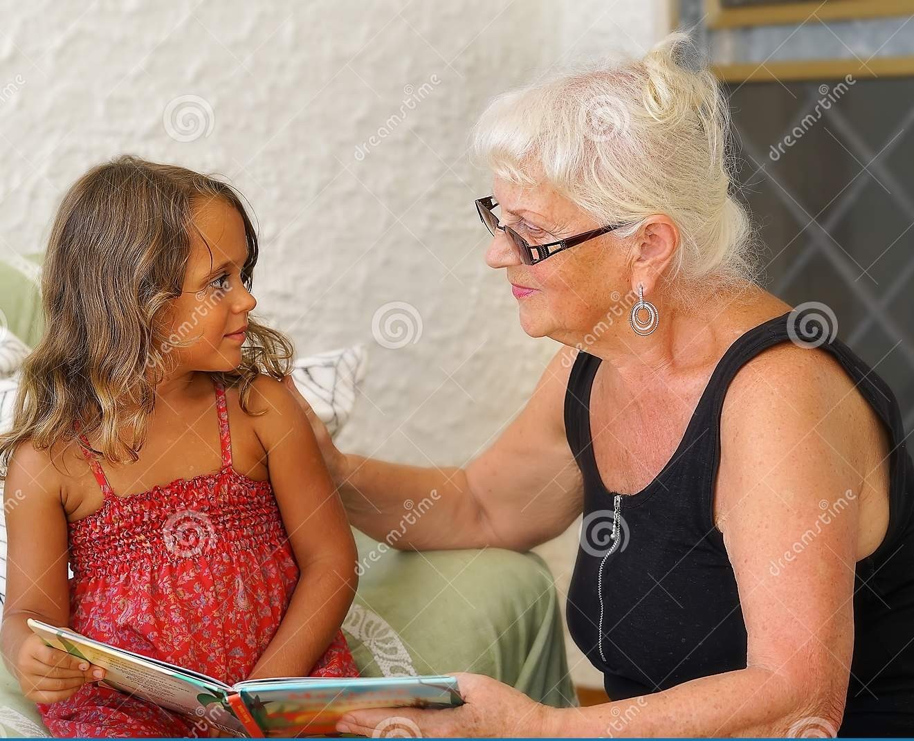 эротика бабушки с малолетками фото 18