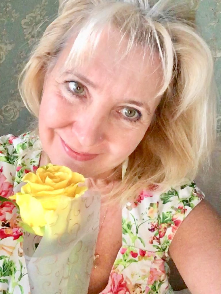 Мне губ не позабыть. Посвящение С. Т. 5663