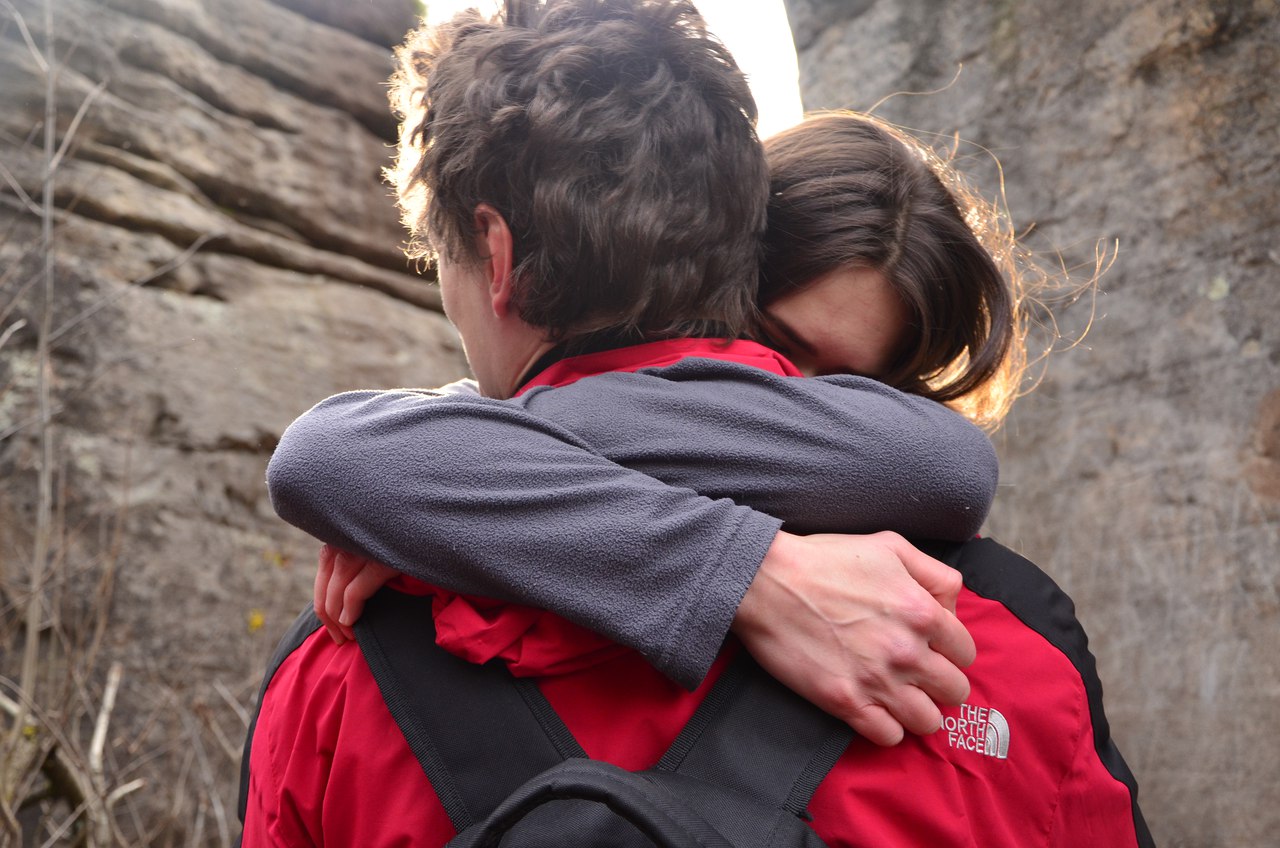 Солнце нальётся в русла усталых улиц