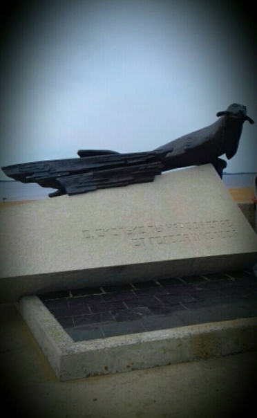 Последняя военная весна