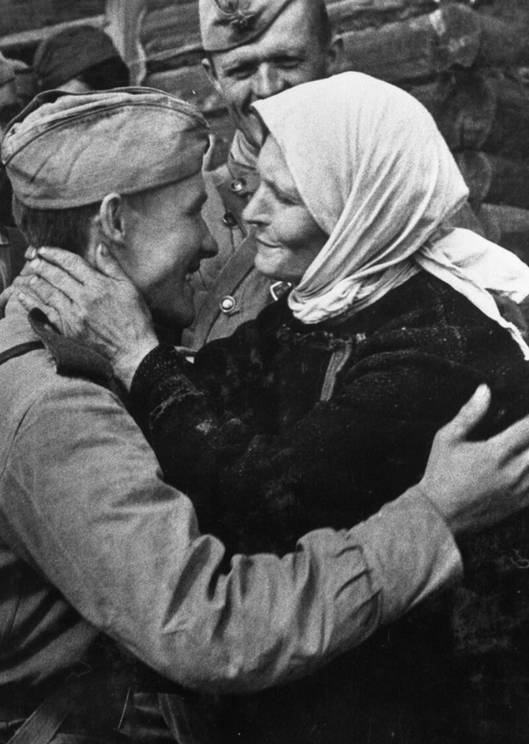 Материнская любовь