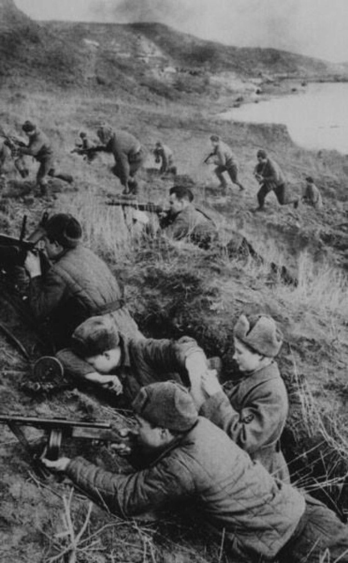 запиши деда в бессмертный полк. сайты про отечественную войну. артиллеристы в годы великой отечественной войны 1941-1945. военная хроника вов 1941-1945 г. широков за родину картина.