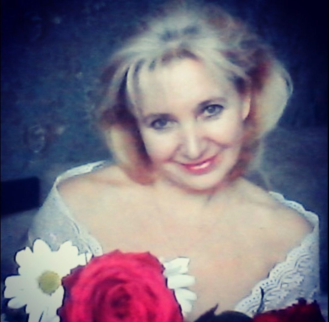 Оплавляются свечи. Посвящение С. Т. 6481