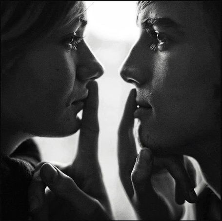 Просто посмотри в мои глаза