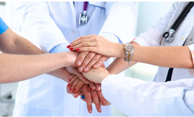 Медицинским работникам