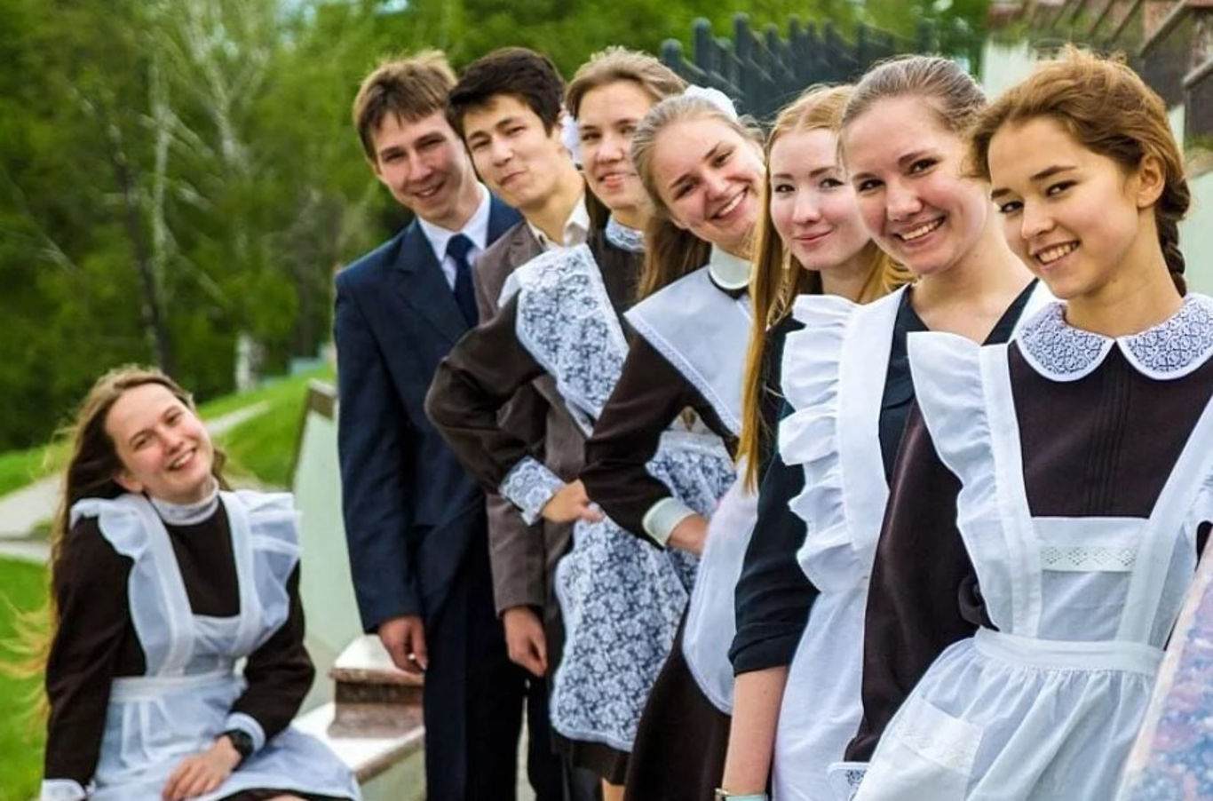 Выпускники школы