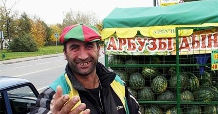 О султане, Фарузе и огромном арбузе