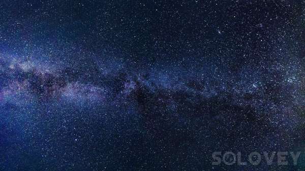 Сегодня небо темно-синее,