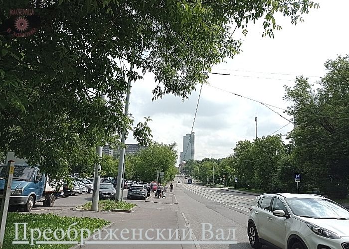 Благодарно близких обнимаем