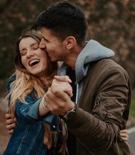 Между музыкой и песней