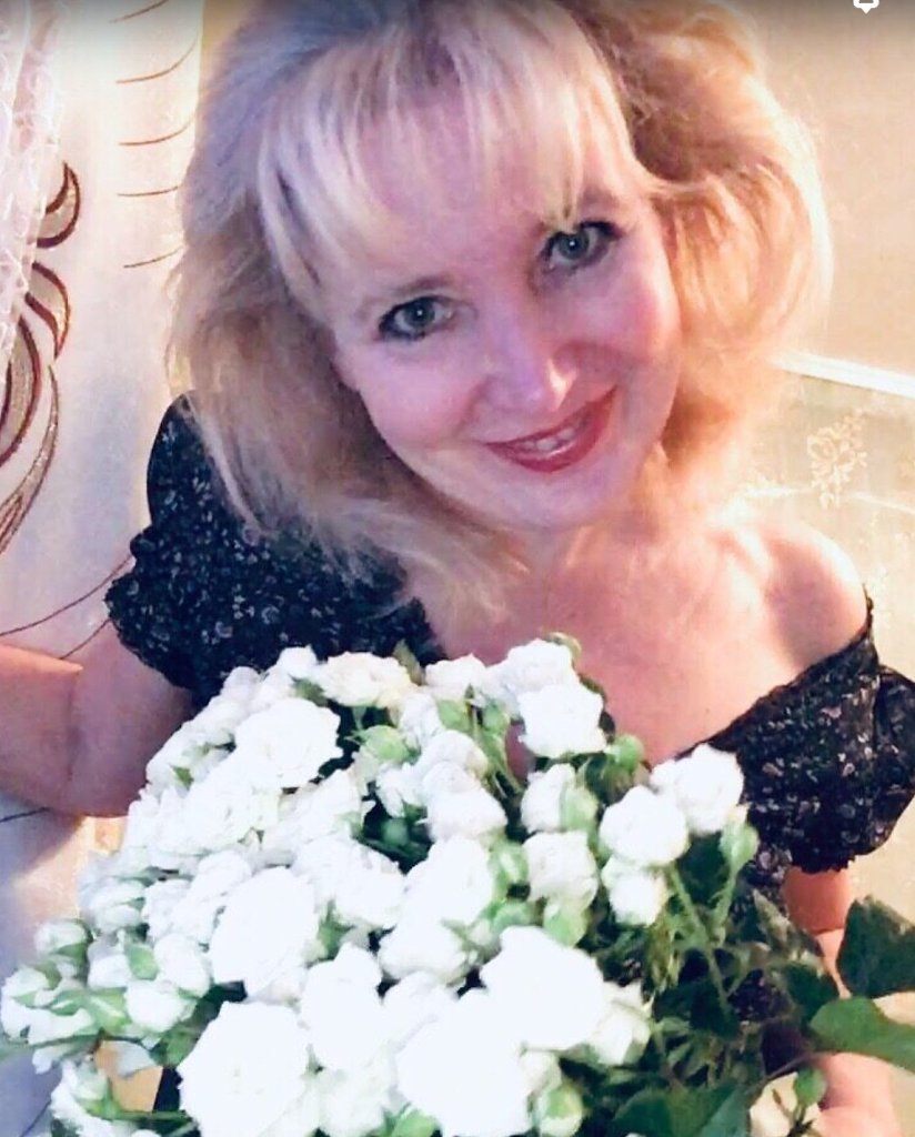 Ты и букет прекрасных роз. Посвящение С. Т. 7339