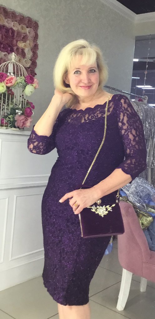 Цветёт шиповник за окном. Посвящение С. Т. 7382