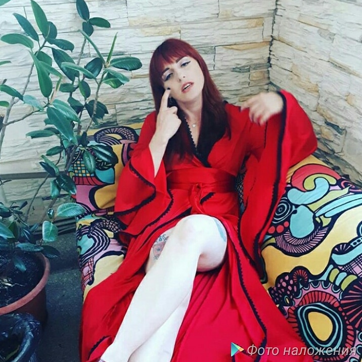 Она мне нравится...