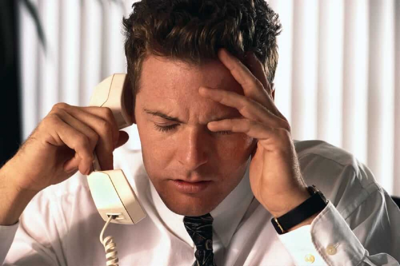 Тишь странная, телефонная (Олесь Музыка) / Стихи.ру