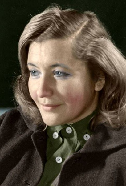 В неразберихе маршей и атак... Юлия Друнина