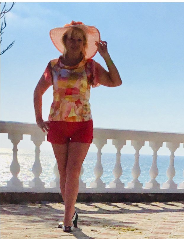 Ты стоишь на морском берегу. Посвящение С. Т. 7655