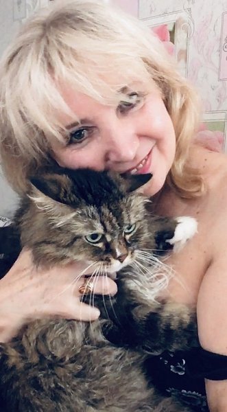 Вместе с котиком своим. Посвящение С. Т. 7682