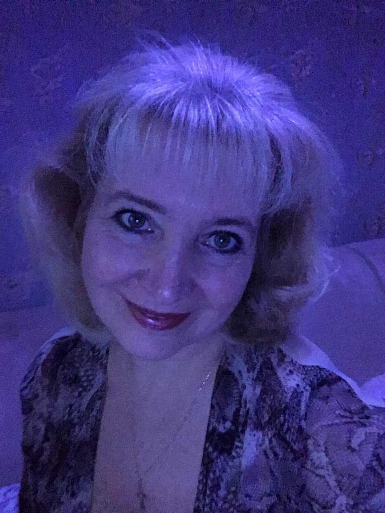 Гляжу на тебя неустанно. Посвящение С. Т. 8121