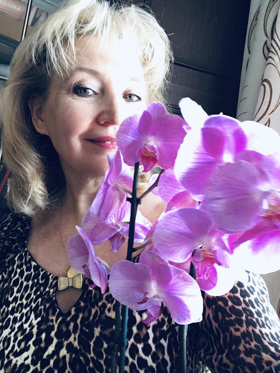 Я на тебя смотрю. Посвящение С. Т. 8194