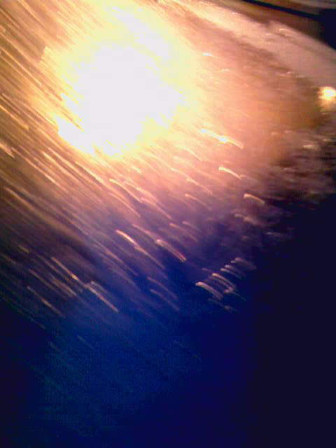 У берёзы косы вьются на ветру